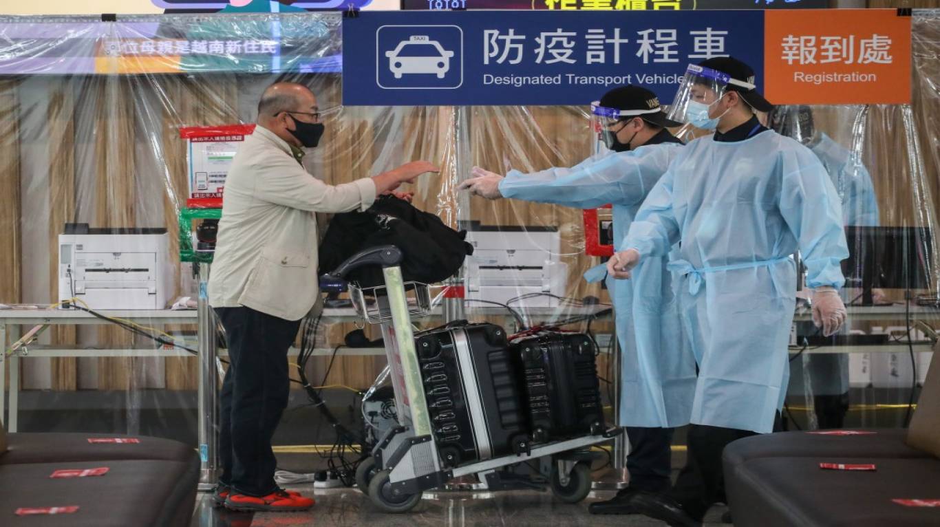 Taiwan imposes quota of 25,000 inbound passengers per week